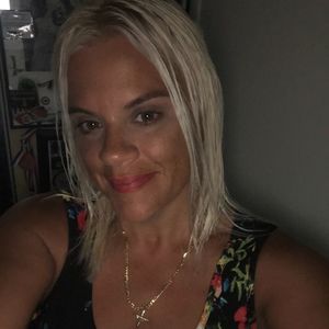 Meet your Posher, Candace